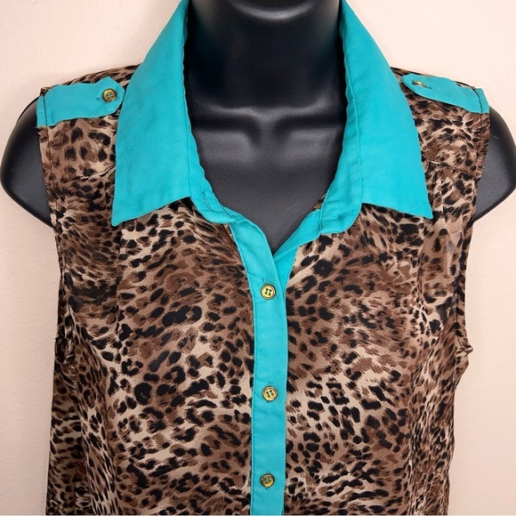 Medium Leopard Print Teal Blouse Sleeveless Button Front Lightweight Semi Sheer - Picture 3 of 11